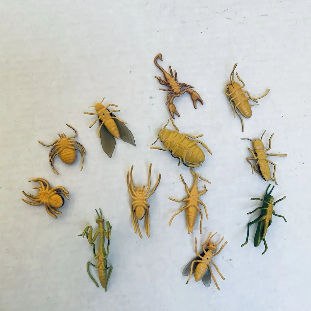 Insects Beetle Fly Weevil Mantis Spider Grasshopper 12 Pieces 2in Vintage 1989
